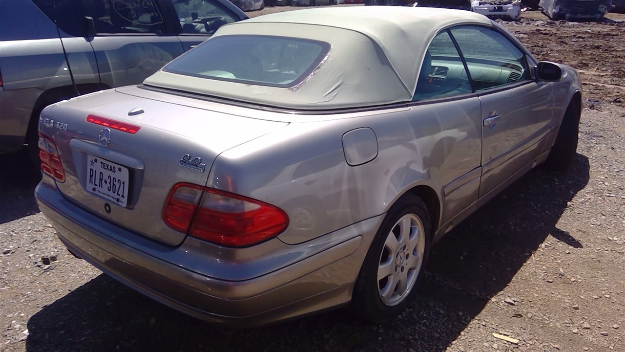 https://f005.backblazeb2.com/file/img-partshotlines-com/Inventory/EX366/Vehicle/10291_11.jpg