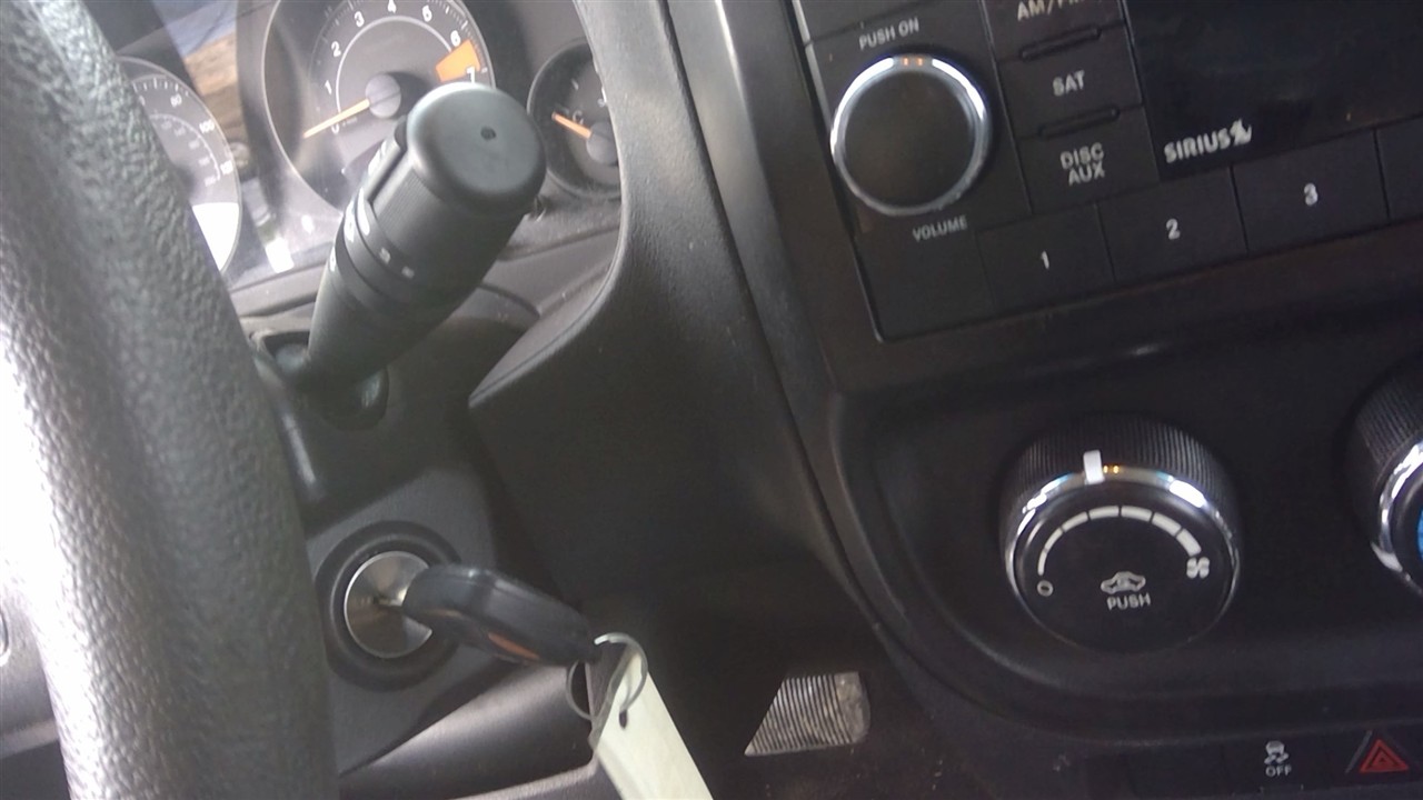 https://f005.backblazeb2.com/file/img-partshotlines-com/Inventory/EX366/Vehicle/10333_02.jpg