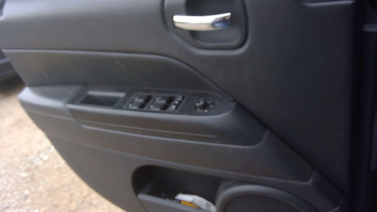 https://f005.backblazeb2.com/file/img-partshotlines-com/Inventory/EX366/Vehicle/10333_05.jpg