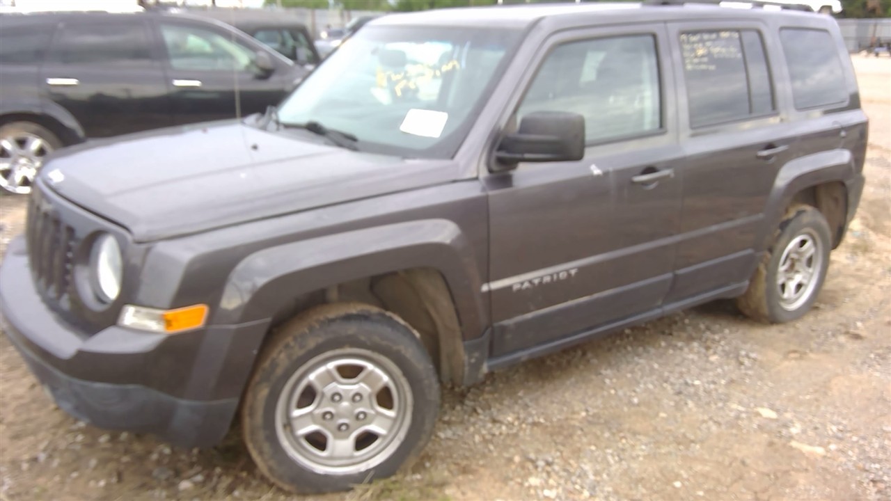 https://f005.backblazeb2.com/file/img-partshotlines-com/Inventory/EX366/Vehicle/10333_07.jpg