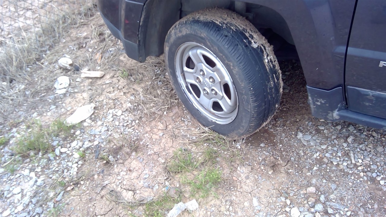 https://f005.backblazeb2.com/file/img-partshotlines-com/Inventory/EX366/Vehicle/10333_11.jpg