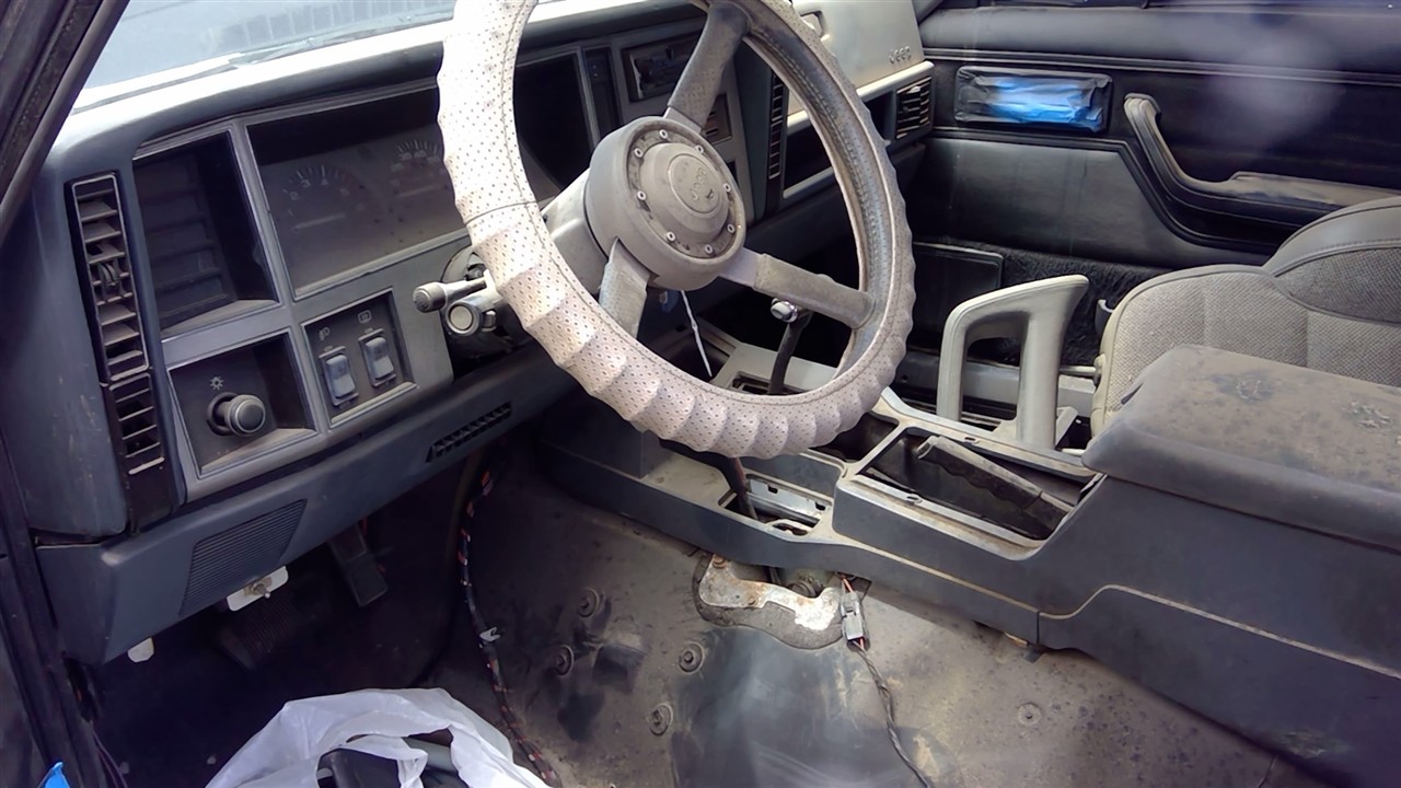 https://f005.backblazeb2.com/file/img-partshotlines-com/Inventory/EX366/Vehicle/10380_03.jpg