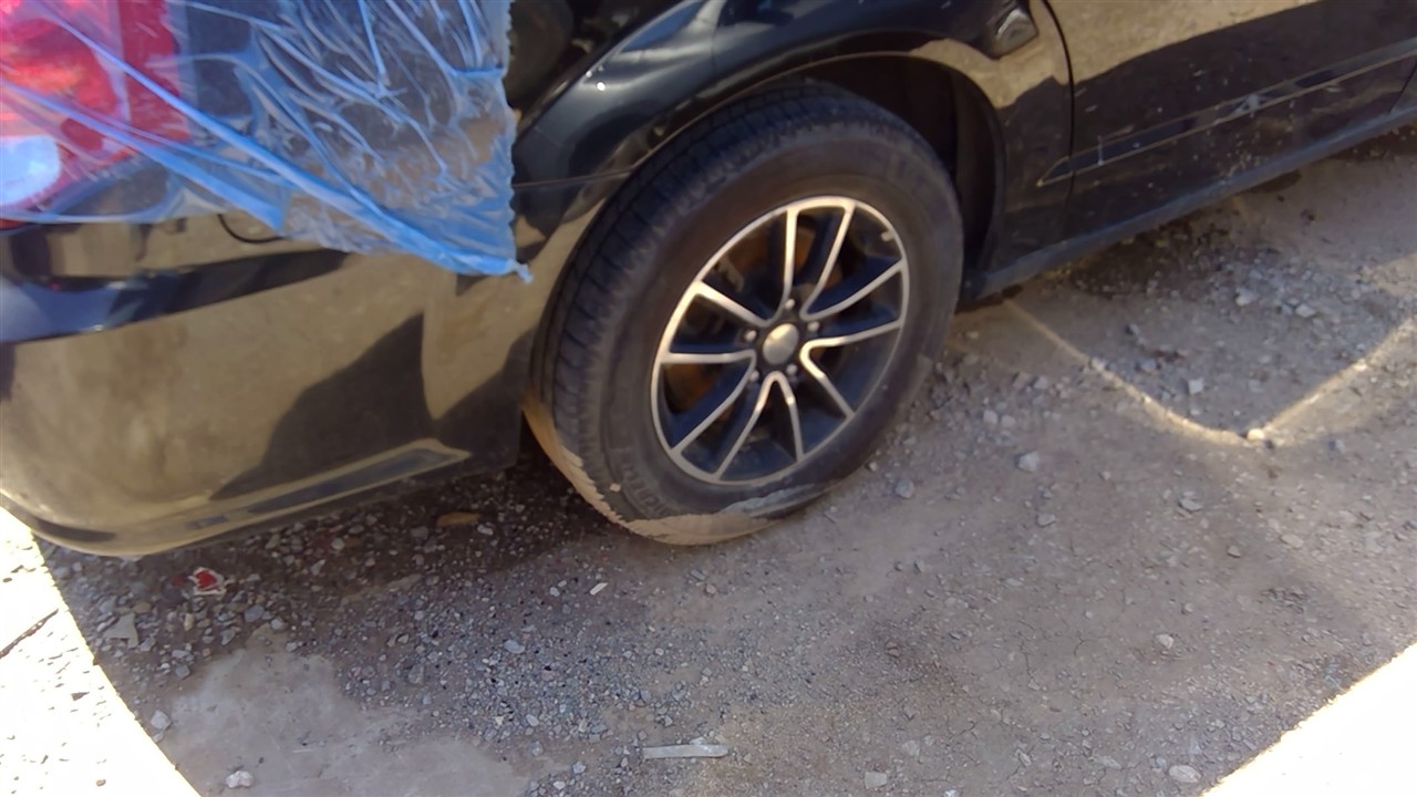 https://f005.backblazeb2.com/file/img-partshotlines-com/Inventory/EX366/Vehicle/10427_10.jpg