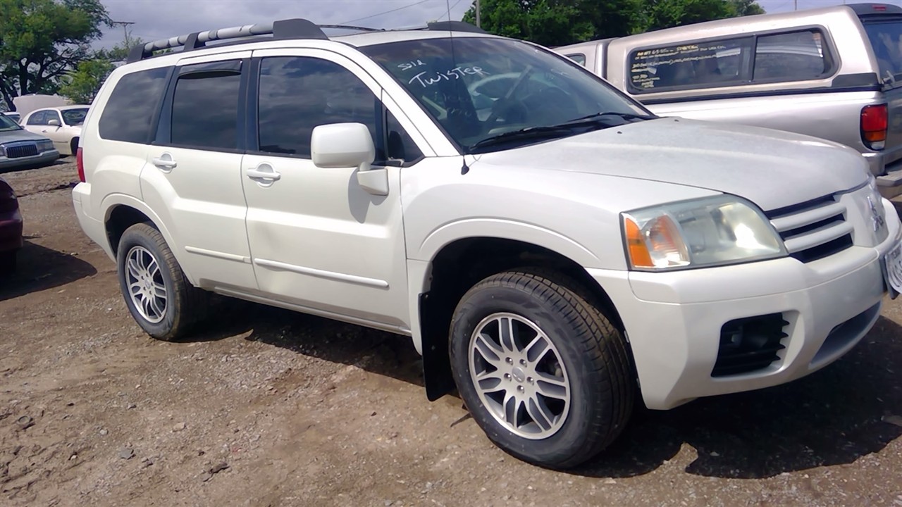 https://f005.backblazeb2.com/file/img-partshotlines-com/Inventory/EX366/Vehicle/10457_08.jpg