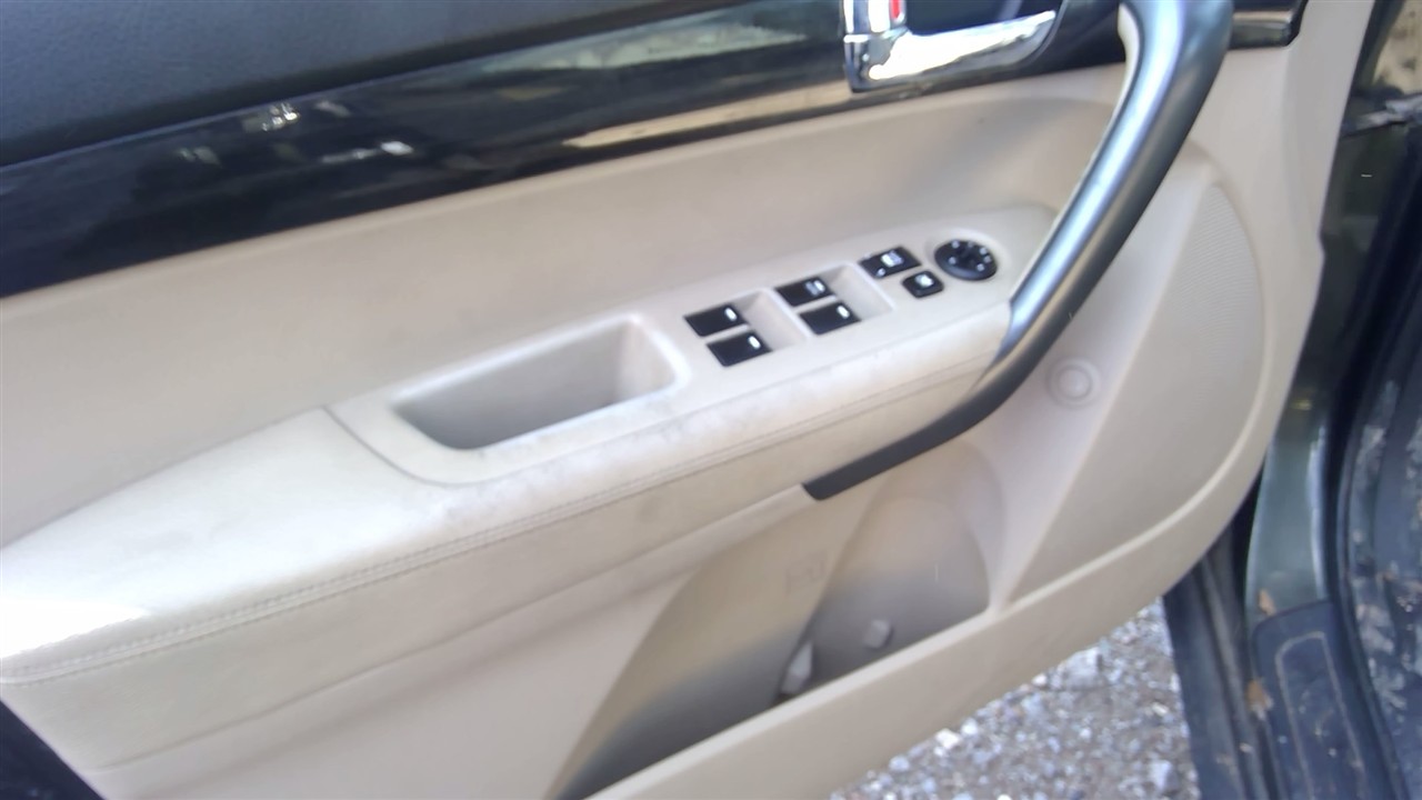 https://f005.backblazeb2.com/file/img-partshotlines-com/Inventory/EX366/Vehicle/10460_05.jpg