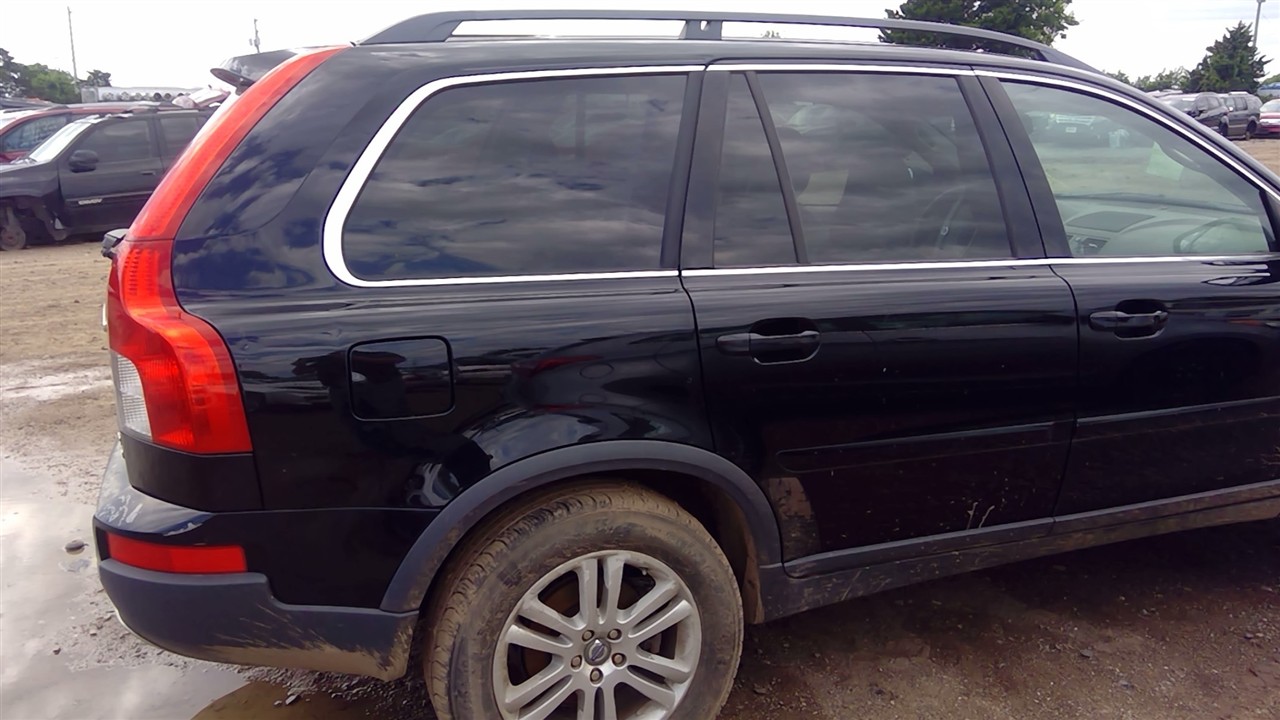 https://f005.backblazeb2.com/file/img-partshotlines-com/Inventory/EX366/Vehicle/10464_11.jpg