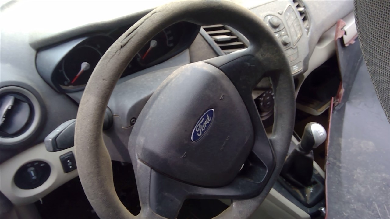 https://f005.backblazeb2.com/file/img-partshotlines-com/Inventory/EX366/Vehicle/10471_01.jpg