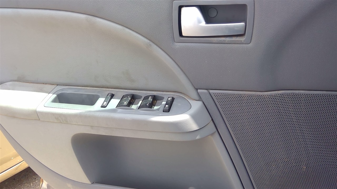 https://f005.backblazeb2.com/file/img-partshotlines-com/Inventory/EX366/Vehicle/10495_04.jpg
