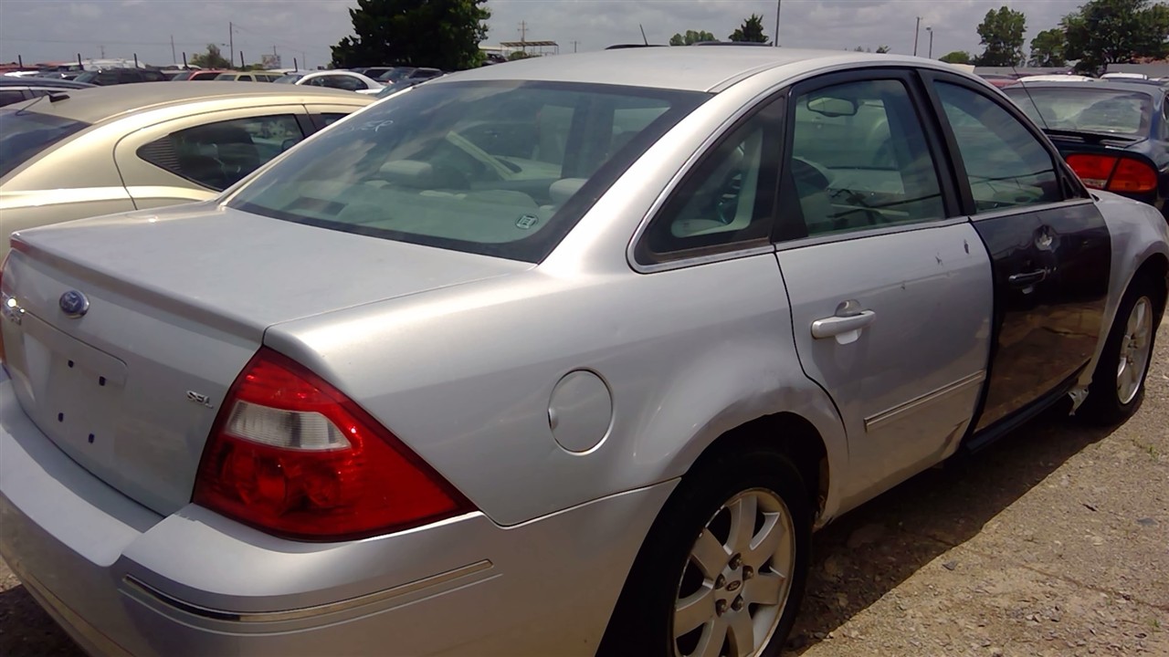 https://f005.backblazeb2.com/file/img-partshotlines-com/Inventory/EX366/Vehicle/10495_10.jpg