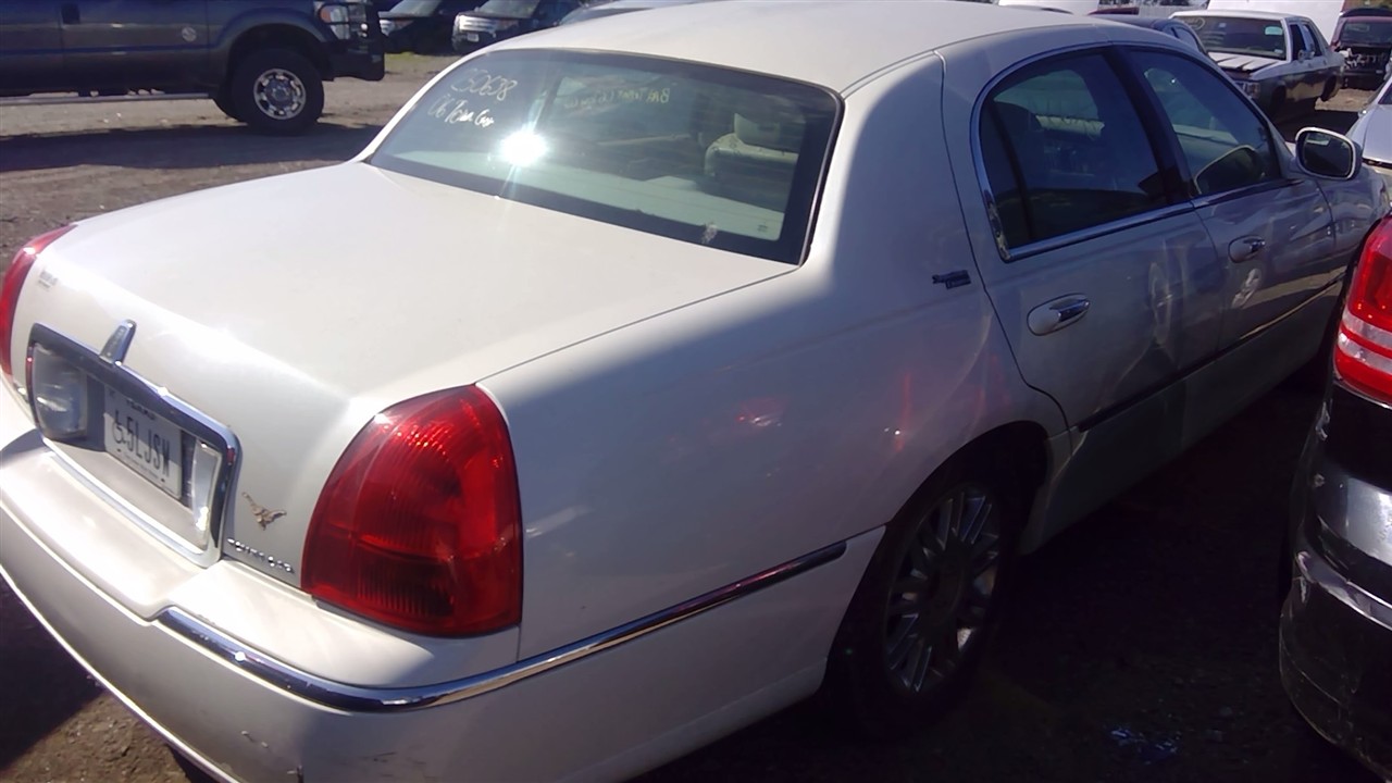 https://f005.backblazeb2.com/file/img-partshotlines-com/Inventory/EX366/Vehicle/10507_09.jpg