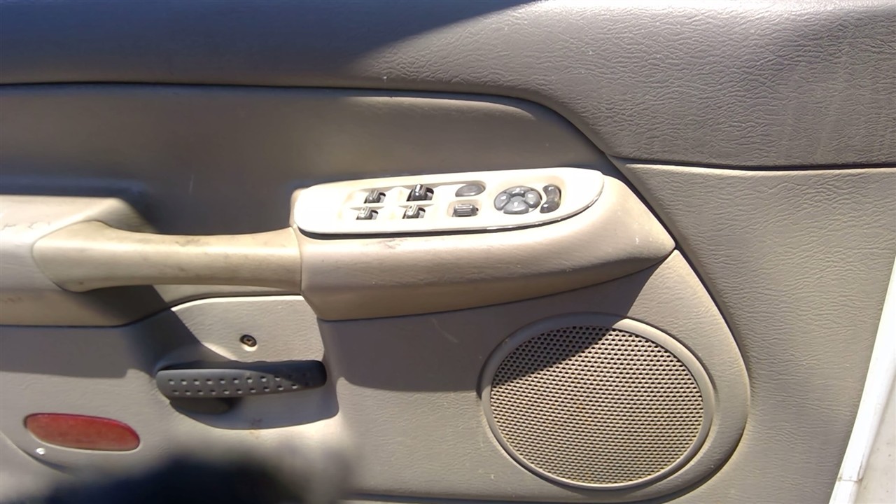 https://f005.backblazeb2.com/file/img-partshotlines-com/Inventory/EX366/Vehicle/10539_03.jpg