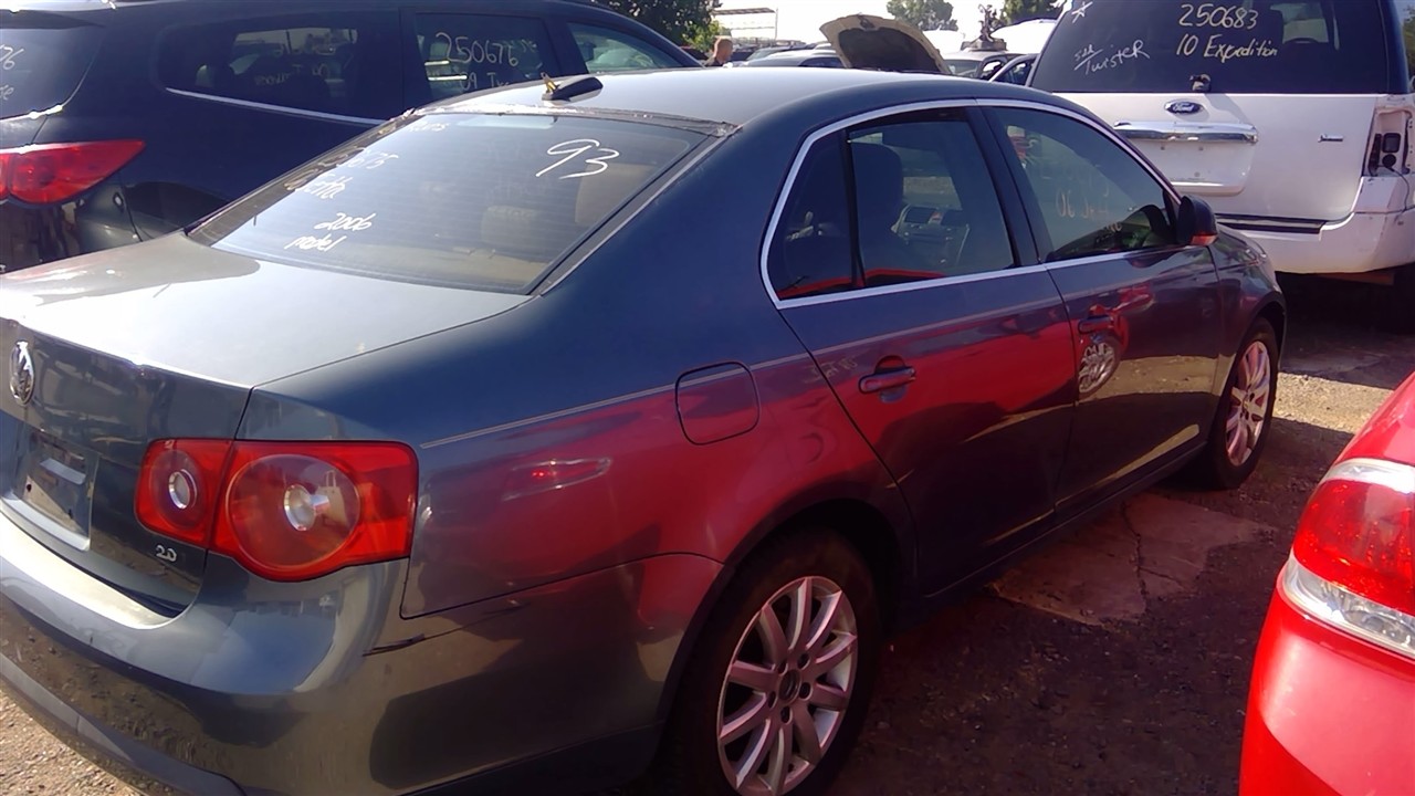 https://f005.backblazeb2.com/file/img-partshotlines-com/Inventory/EX366/Vehicle/10544_08.jpg