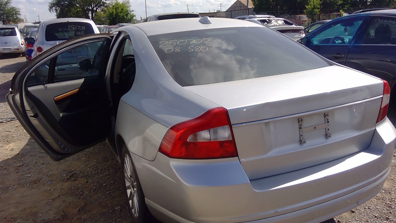 https://f005.backblazeb2.com/file/img-partshotlines-com/Inventory/EX366/Vehicle/10571_10.jpg
