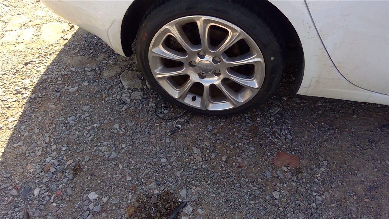 https://f005.backblazeb2.com/file/img-partshotlines-com/Inventory/EX366/Vehicle/10576_07.jpg
