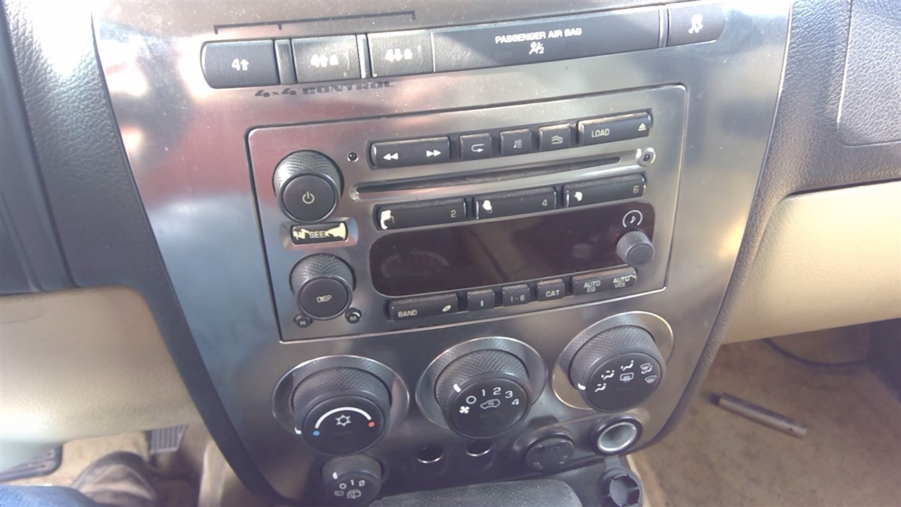 https://f005.backblazeb2.com/file/img-partshotlines-com/Inventory/EX366/Vehicle/10622_01.jpg
