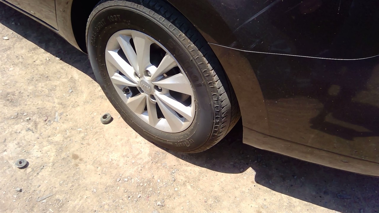 https://f005.backblazeb2.com/file/img-partshotlines-com/Inventory/EX366/Vehicle/10623_09.jpg