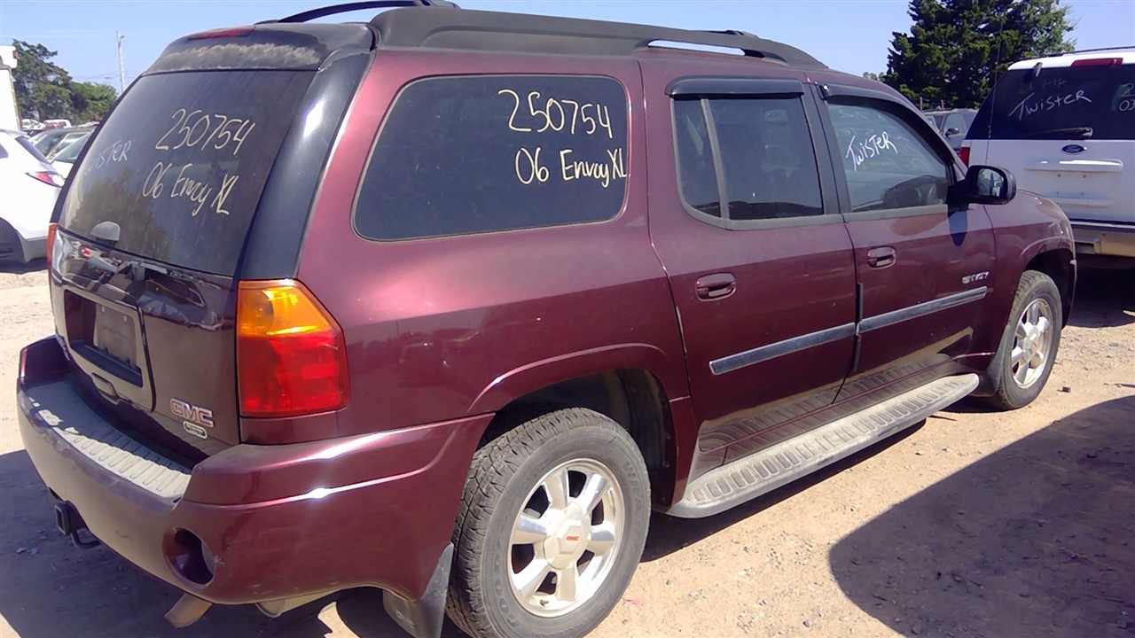 https://f005.backblazeb2.com/file/img-partshotlines-com/Inventory/EX366/Vehicle/10625_07.jpg