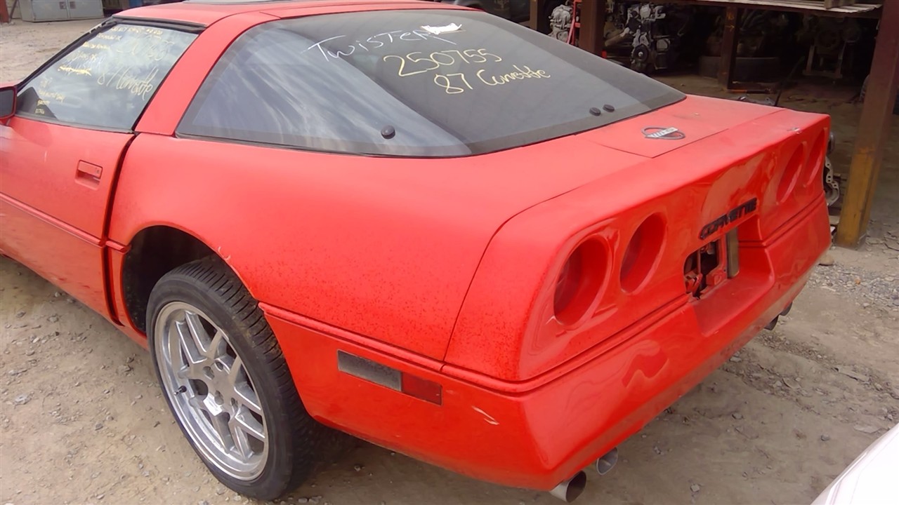 https://f005.backblazeb2.com/file/img-partshotlines-com/Inventory/EX366/Vehicle/10626_06.jpg