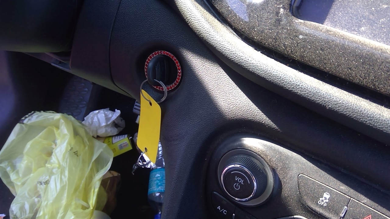 https://f005.backblazeb2.com/file/img-partshotlines-com/Inventory/EX366/Vehicle/10700_02.jpg