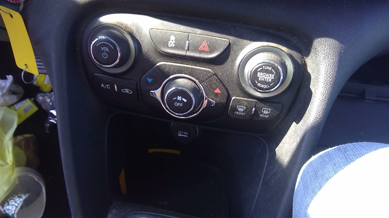 https://f005.backblazeb2.com/file/img-partshotlines-com/Inventory/EX366/Vehicle/10700_03.jpg