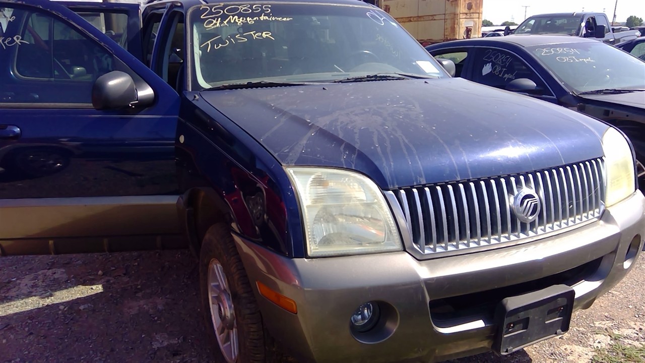 https://f005.backblazeb2.com/file/img-partshotlines-com/Inventory/EX366/Vehicle/10726_05.jpg