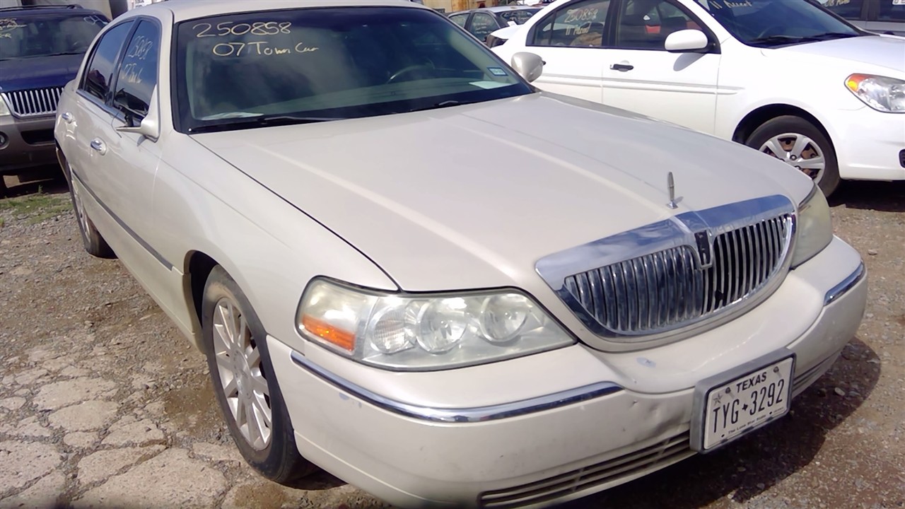https://f005.backblazeb2.com/file/img-partshotlines-com/Inventory/EX366/Vehicle/10729_04.jpg