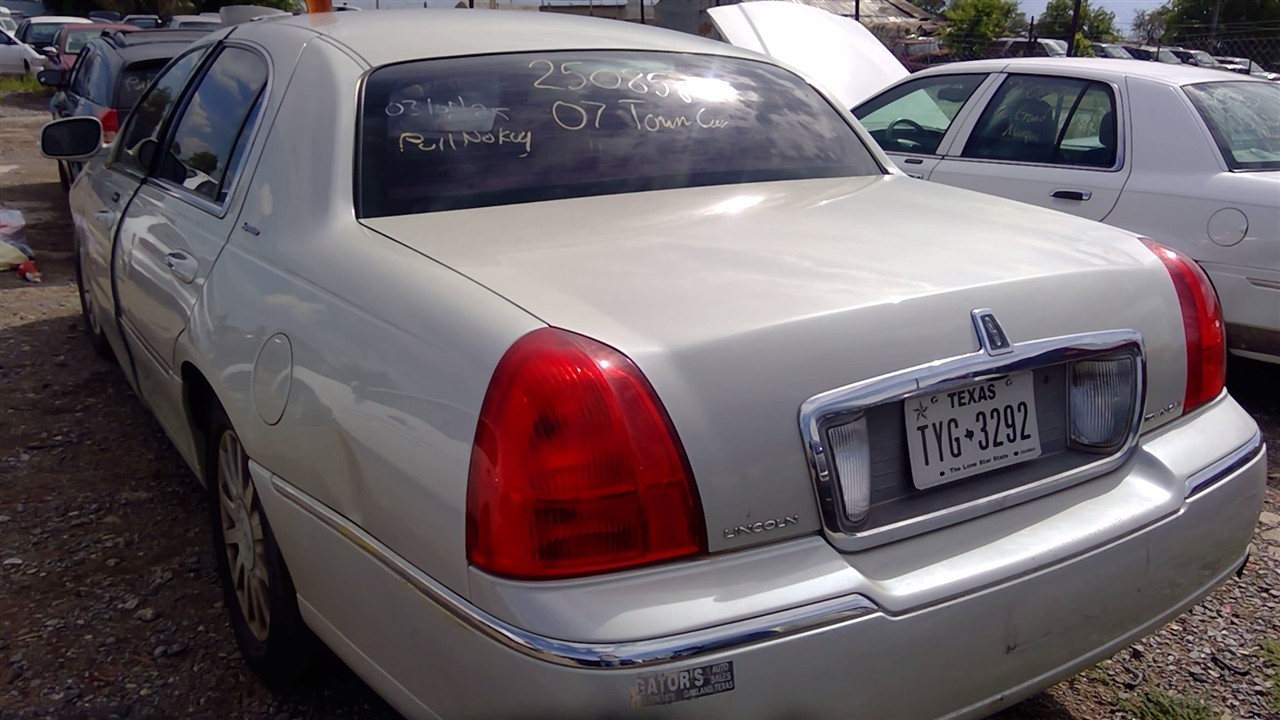 https://f005.backblazeb2.com/file/img-partshotlines-com/Inventory/EX366/Vehicle/10729_07.jpg
