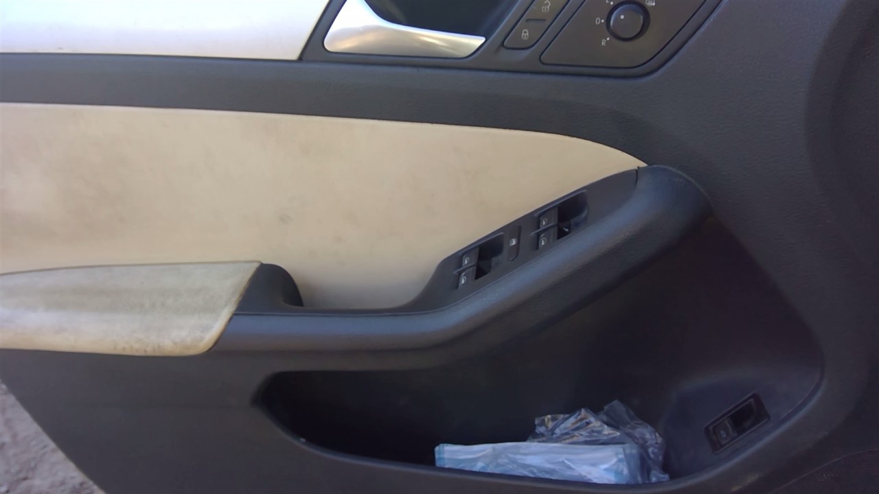 https://f005.backblazeb2.com/file/img-partshotlines-com/Inventory/EX366/Vehicle/10743_04.jpg