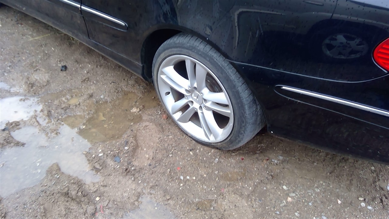 https://f005.backblazeb2.com/file/img-partshotlines-com/Inventory/EX366/Vehicle/10768_07.jpg