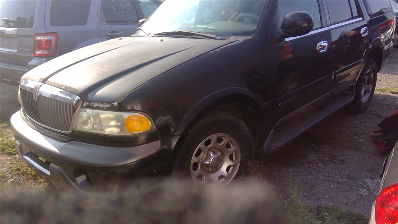 https://f005.backblazeb2.com/file/img-partshotlines-com/Inventory/EX366/Vehicle/10820_04.jpg