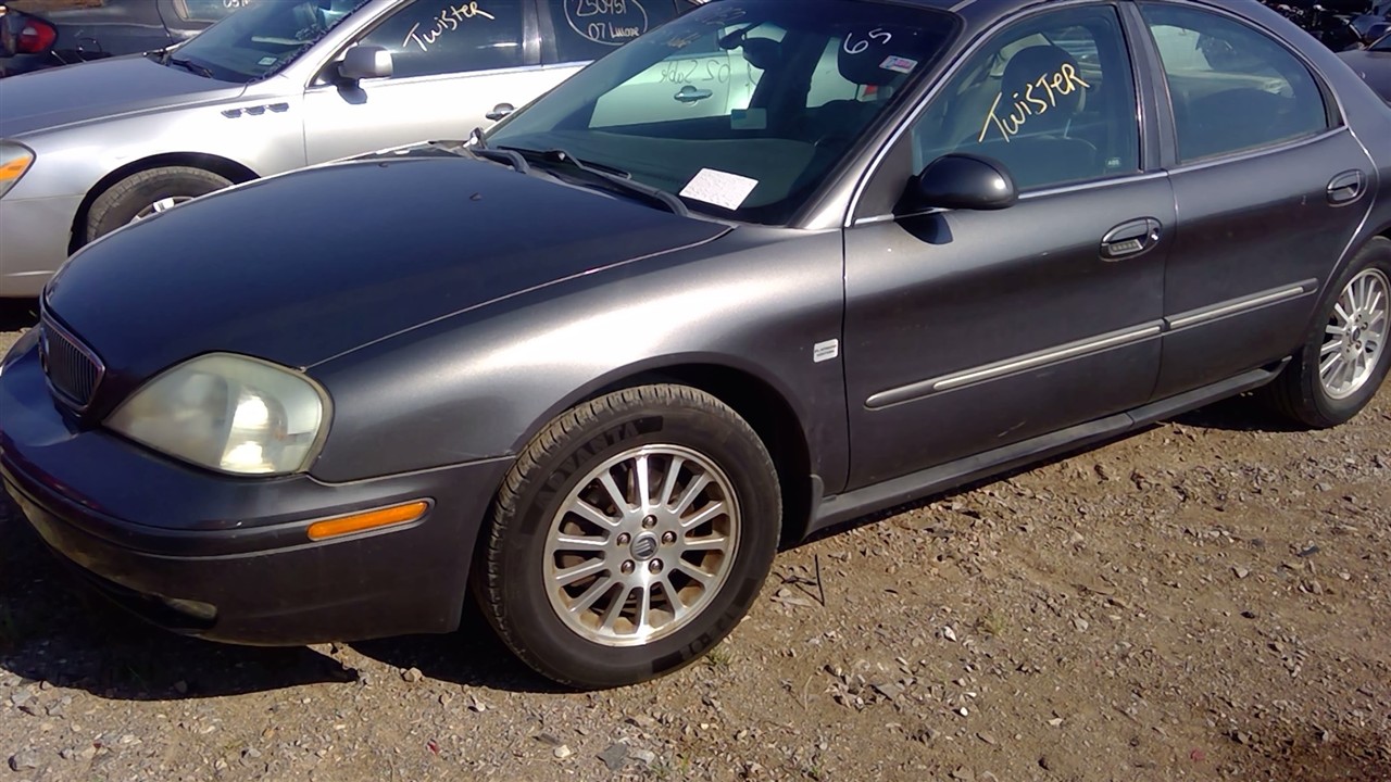 https://f005.backblazeb2.com/file/img-partshotlines-com/Inventory/EX366/Vehicle/10824_05.jpg