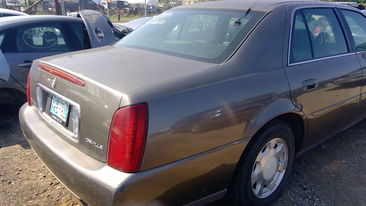 https://f005.backblazeb2.com/file/img-partshotlines-com/Inventory/EX366/Vehicle/10825_08.jpg