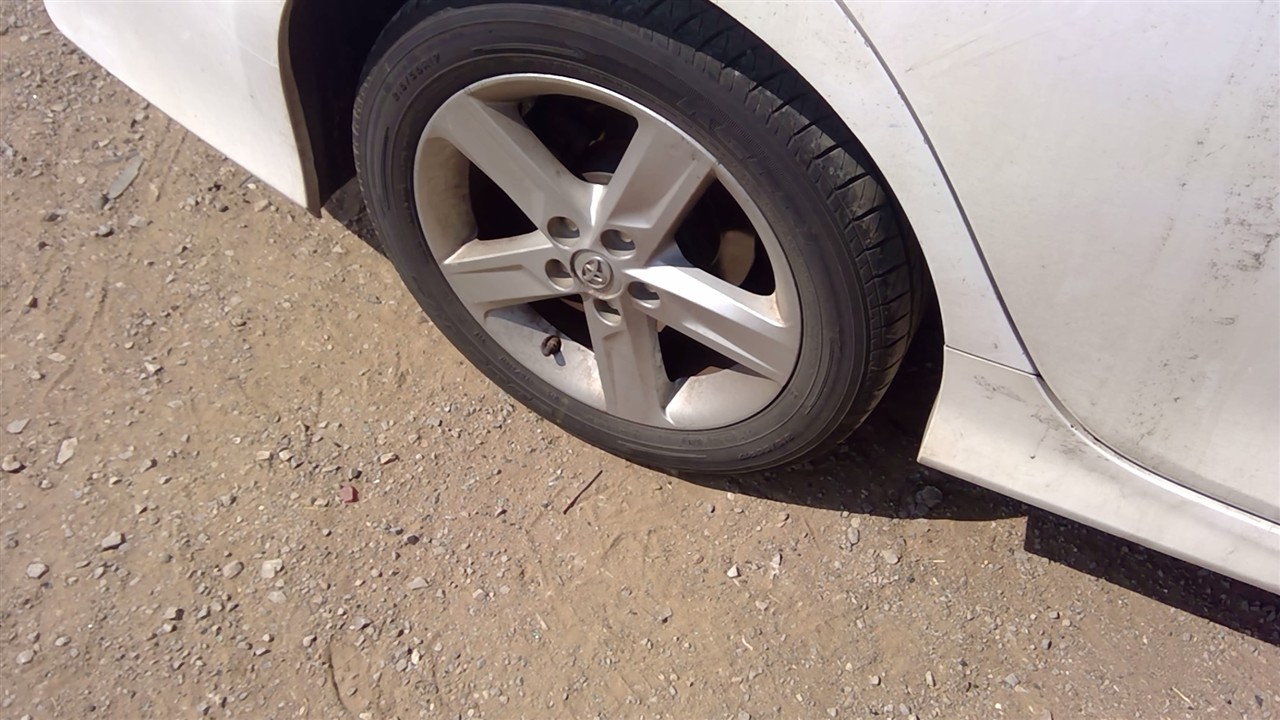 https://f005.backblazeb2.com/file/img-partshotlines-com/Inventory/EX366/Vehicle/10827_08.jpg