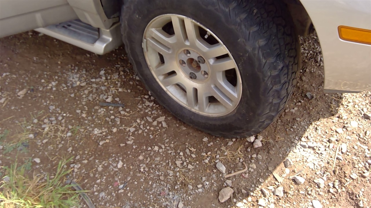 https://f005.backblazeb2.com/file/img-partshotlines-com/Inventory/EX366/Vehicle/10844_05.jpg