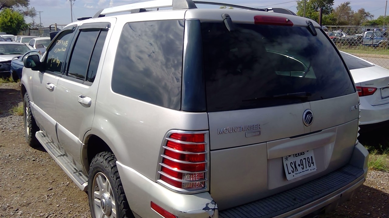 https://f005.backblazeb2.com/file/img-partshotlines-com/Inventory/EX366/Vehicle/10844_07.jpg