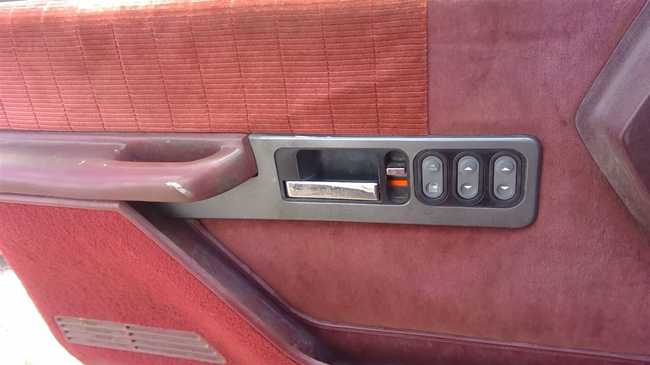 https://f005.backblazeb2.com/file/img-partshotlines-com/Inventory/EX366/Vehicle/10868_03.jpg