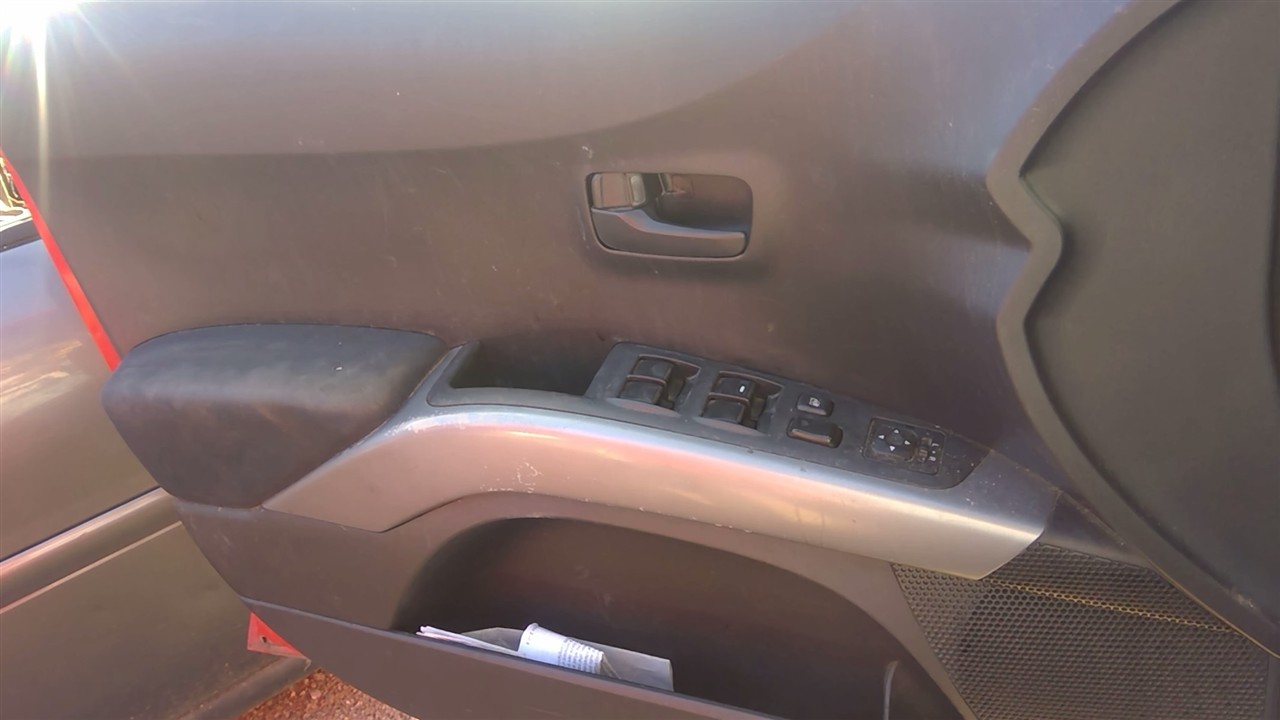https://f005.backblazeb2.com/file/img-partshotlines-com/Inventory/EX366/Vehicle/10886_03.jpg