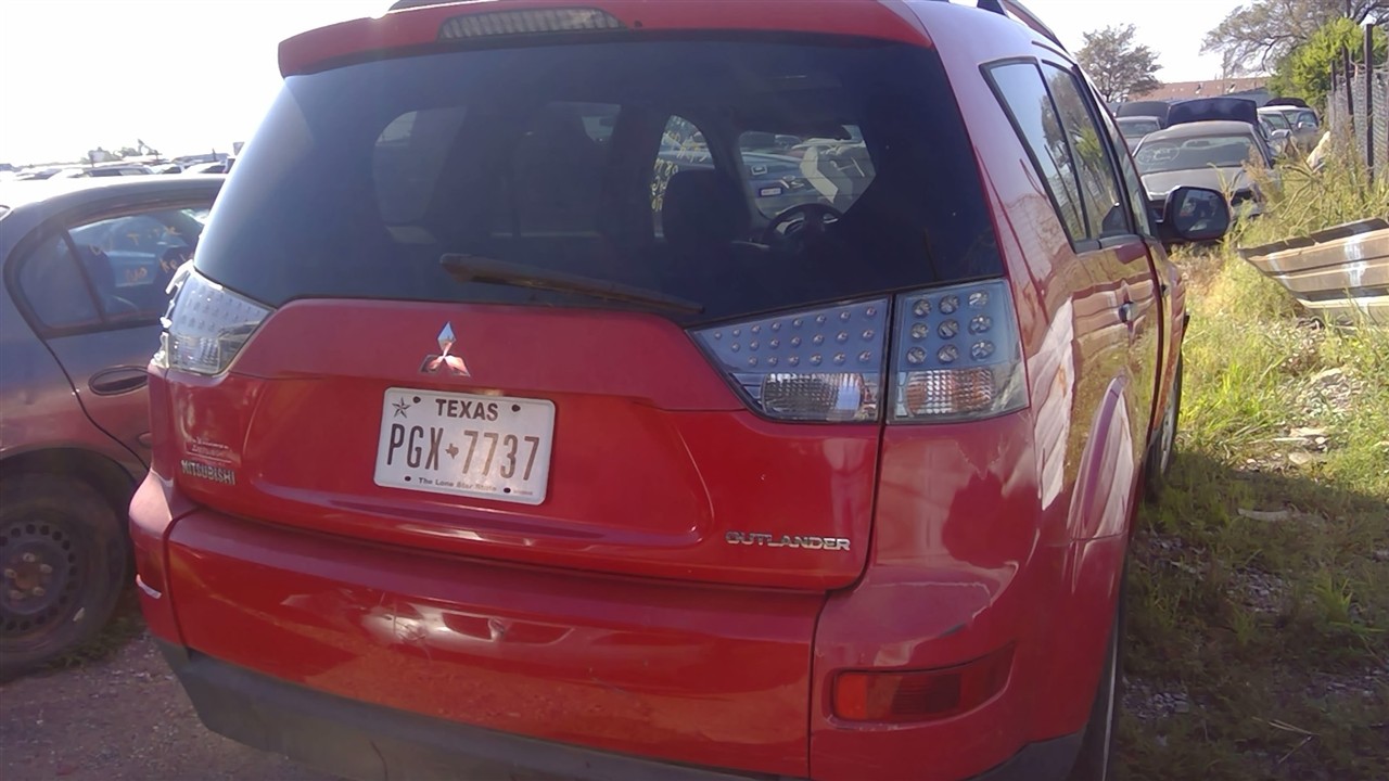 https://f005.backblazeb2.com/file/img-partshotlines-com/Inventory/EX366/Vehicle/10886_07.jpg