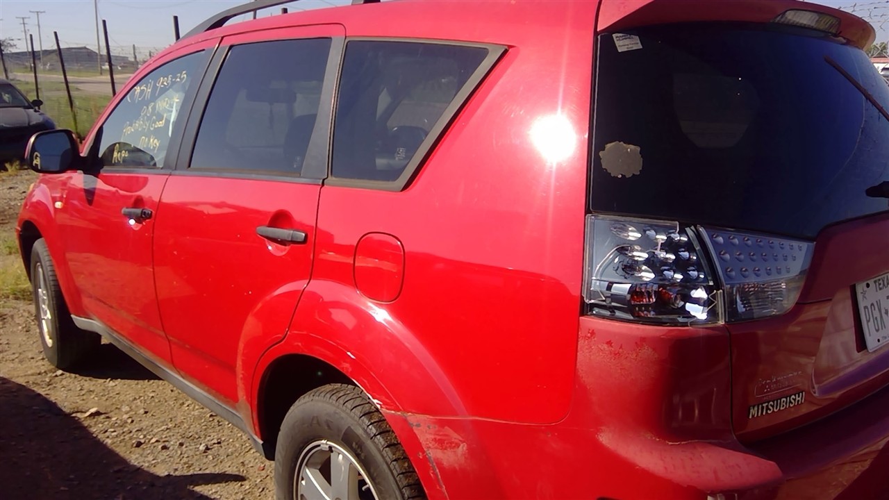 https://f005.backblazeb2.com/file/img-partshotlines-com/Inventory/EX366/Vehicle/10886_08.jpg