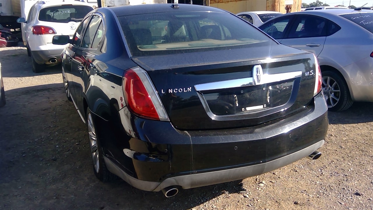 https://f005.backblazeb2.com/file/img-partshotlines-com/Inventory/EX366/Vehicle/10889_10.jpg