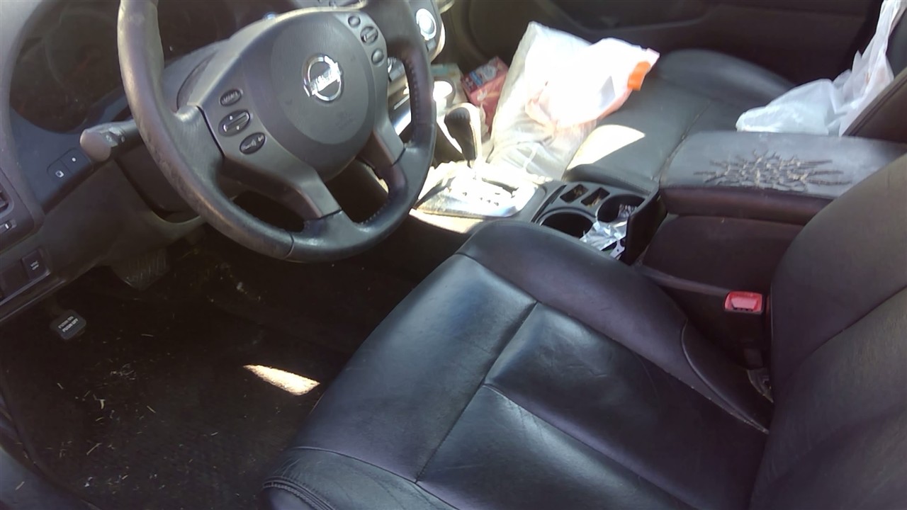 https://f005.backblazeb2.com/file/img-partshotlines-com/Inventory/EX366/Vehicle/10893_04.jpg