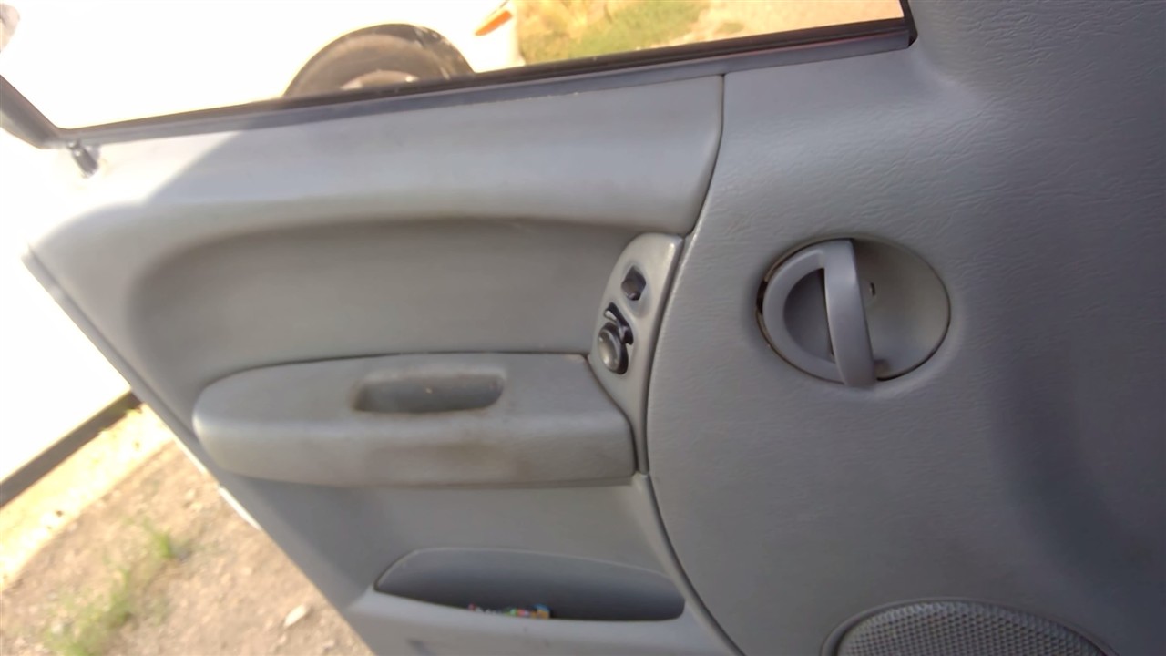https://f005.backblazeb2.com/file/img-partshotlines-com/Inventory/EX366/Vehicle/10897_03.jpg