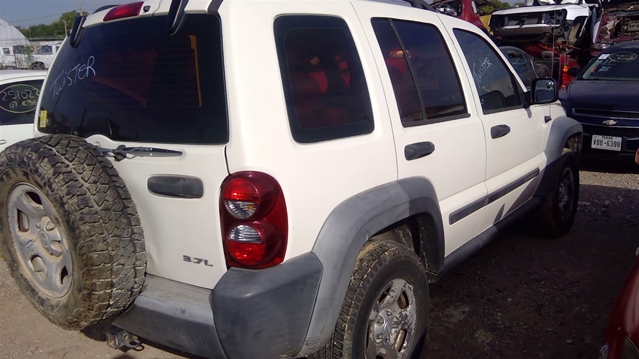 https://f005.backblazeb2.com/file/img-partshotlines-com/Inventory/EX366/Vehicle/10897_08.jpg