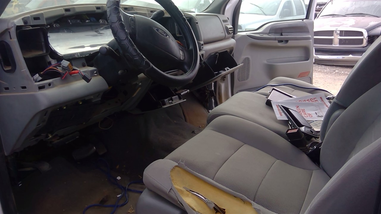 https://f005.backblazeb2.com/file/img-partshotlines-com/Inventory/EX366/Vehicle/10914_04.jpg