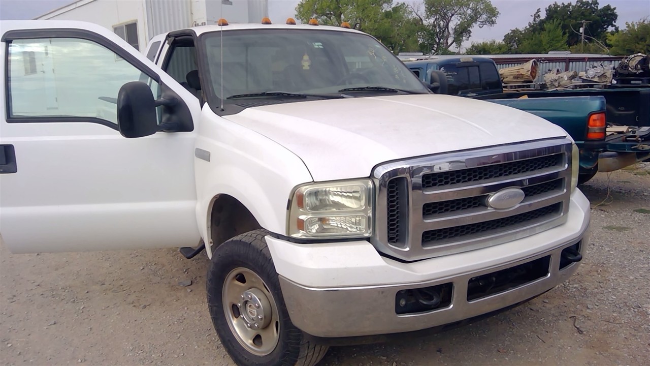 https://f005.backblazeb2.com/file/img-partshotlines-com/Inventory/EX366/Vehicle/10914_06.jpg