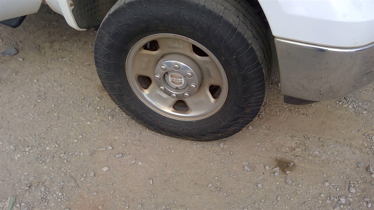 https://f005.backblazeb2.com/file/img-partshotlines-com/Inventory/EX366/Vehicle/10914_07.jpg