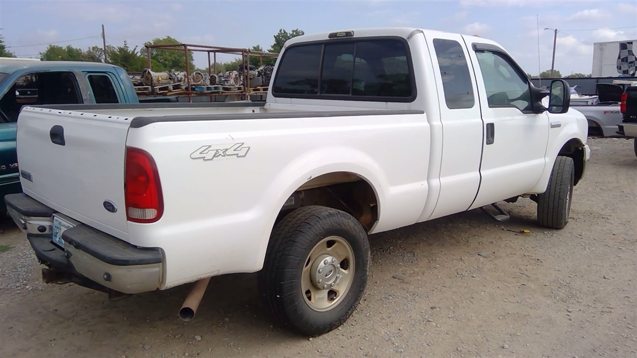 https://f005.backblazeb2.com/file/img-partshotlines-com/Inventory/EX366/Vehicle/10914_08.jpg