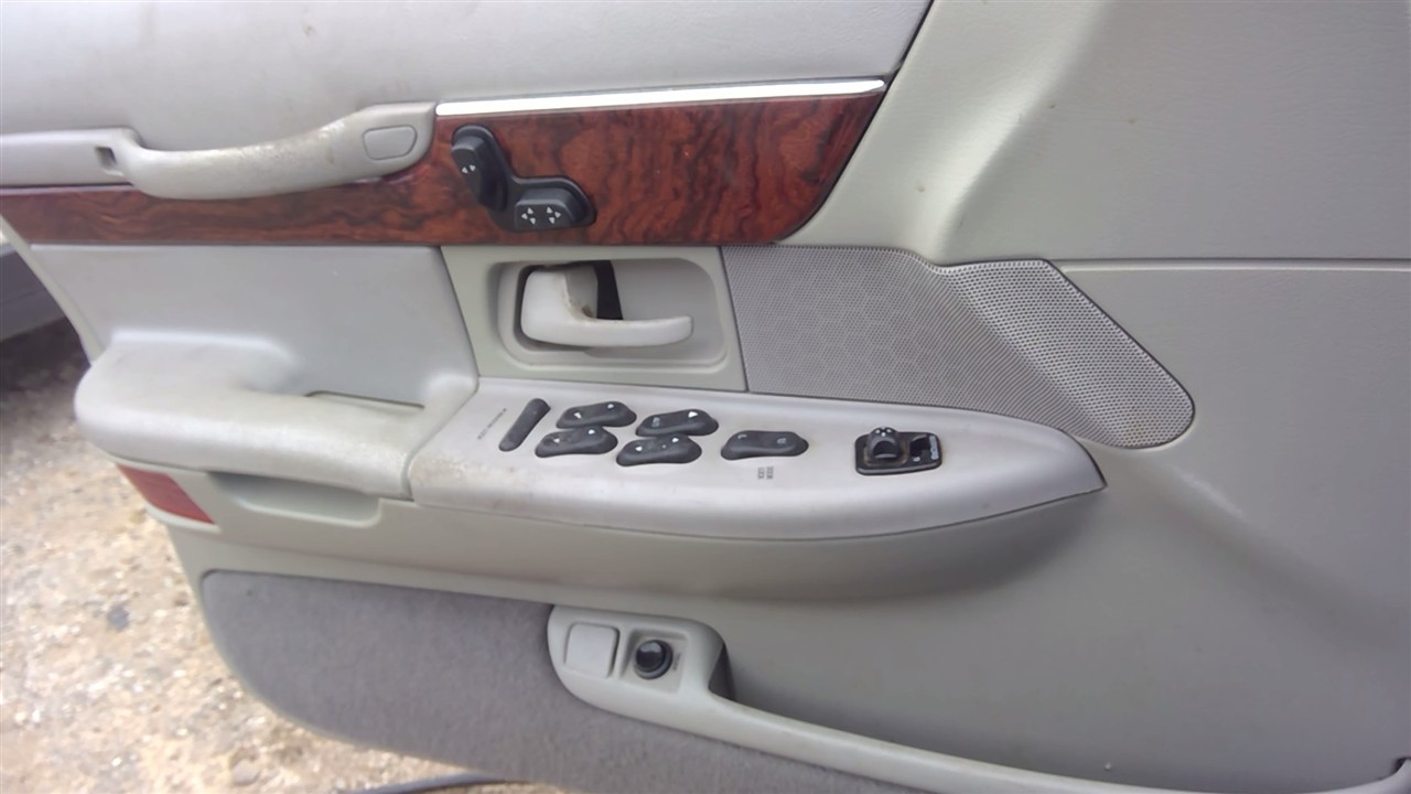 https://f005.backblazeb2.com/file/img-partshotlines-com/Inventory/EX366/Vehicle/10924_03.jpg