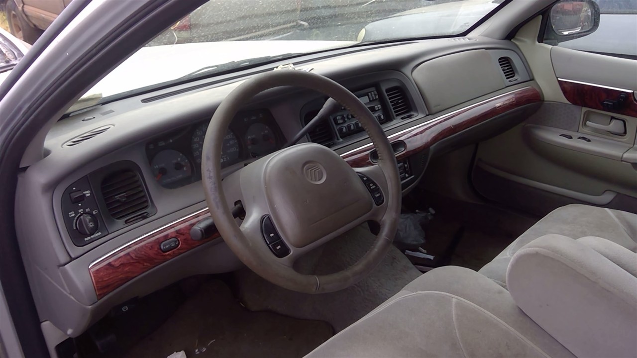 https://f005.backblazeb2.com/file/img-partshotlines-com/Inventory/EX366/Vehicle/10924_04.jpg