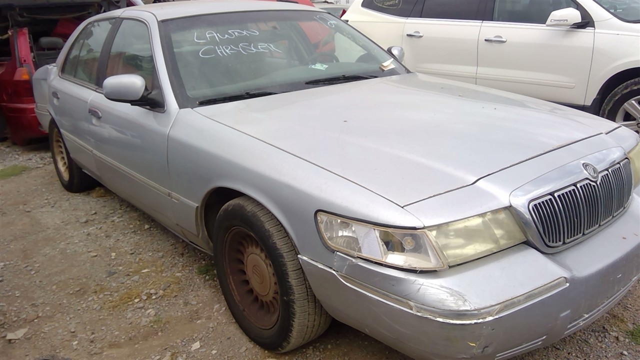 https://f005.backblazeb2.com/file/img-partshotlines-com/Inventory/EX366/Vehicle/10924_06.jpg
